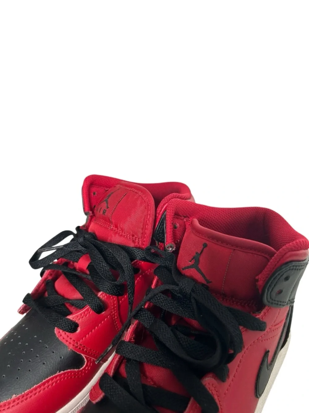 Air Jordan Retro 1 Mid Reverse Bred Sneakers Gym Red Size 5Y Youth / 6.5 Women's